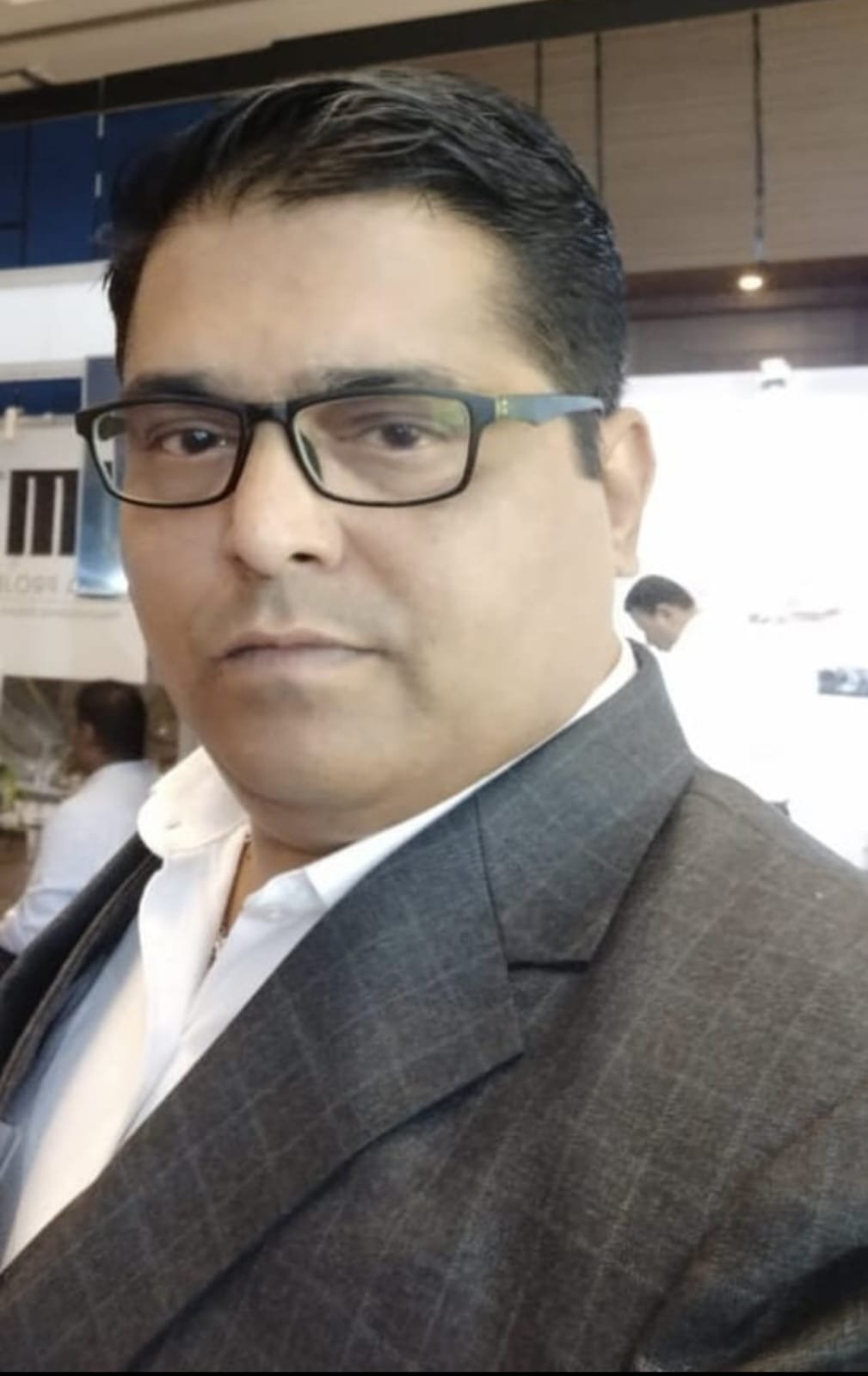 WhatsApp Image 2025-04-02 at 10.33.34_c4c373b2 WhatsApp Image 2025-04-02 at 10.33.34_c4c373b2